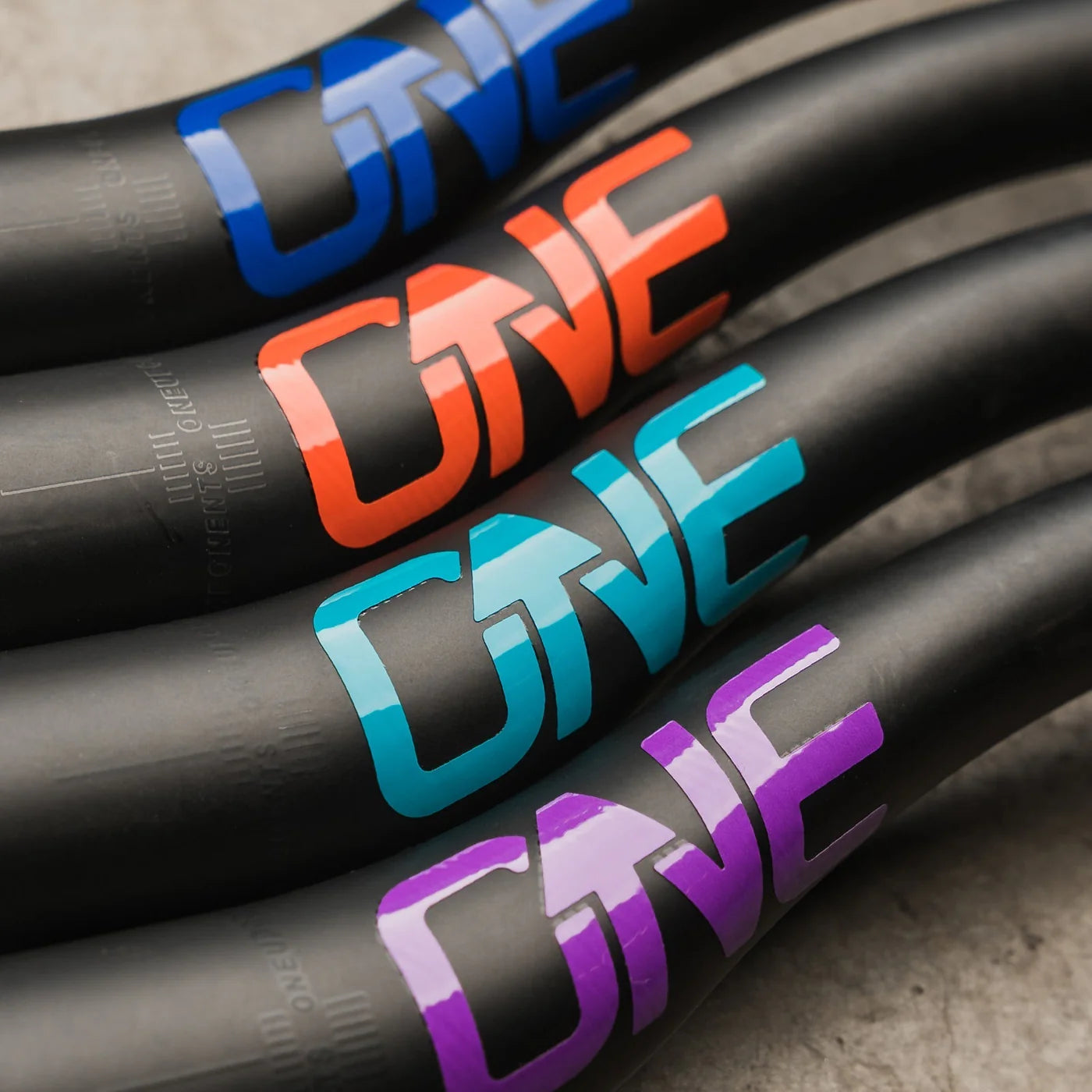 OneUp Carbon Handlebar 35D 800L